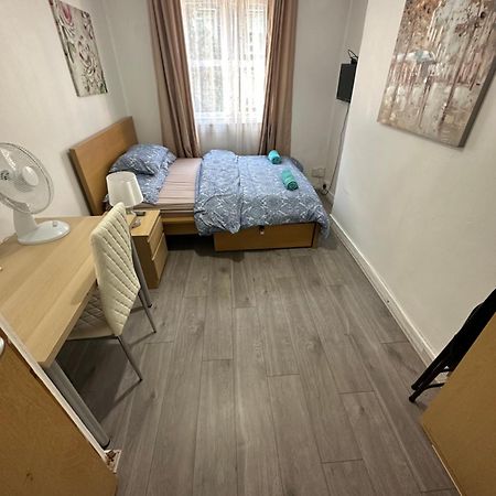 City Apartment 2 Лондон Экстерьер фото
