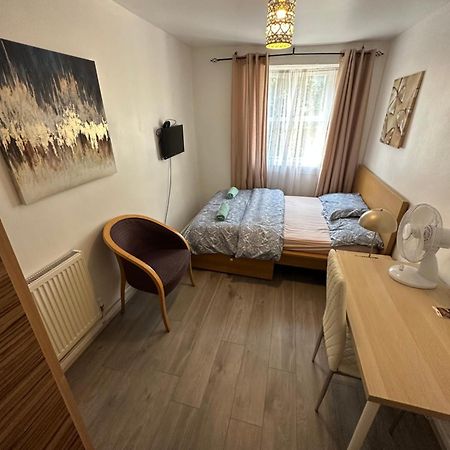 City Apartment 2 Лондон Экстерьер фото